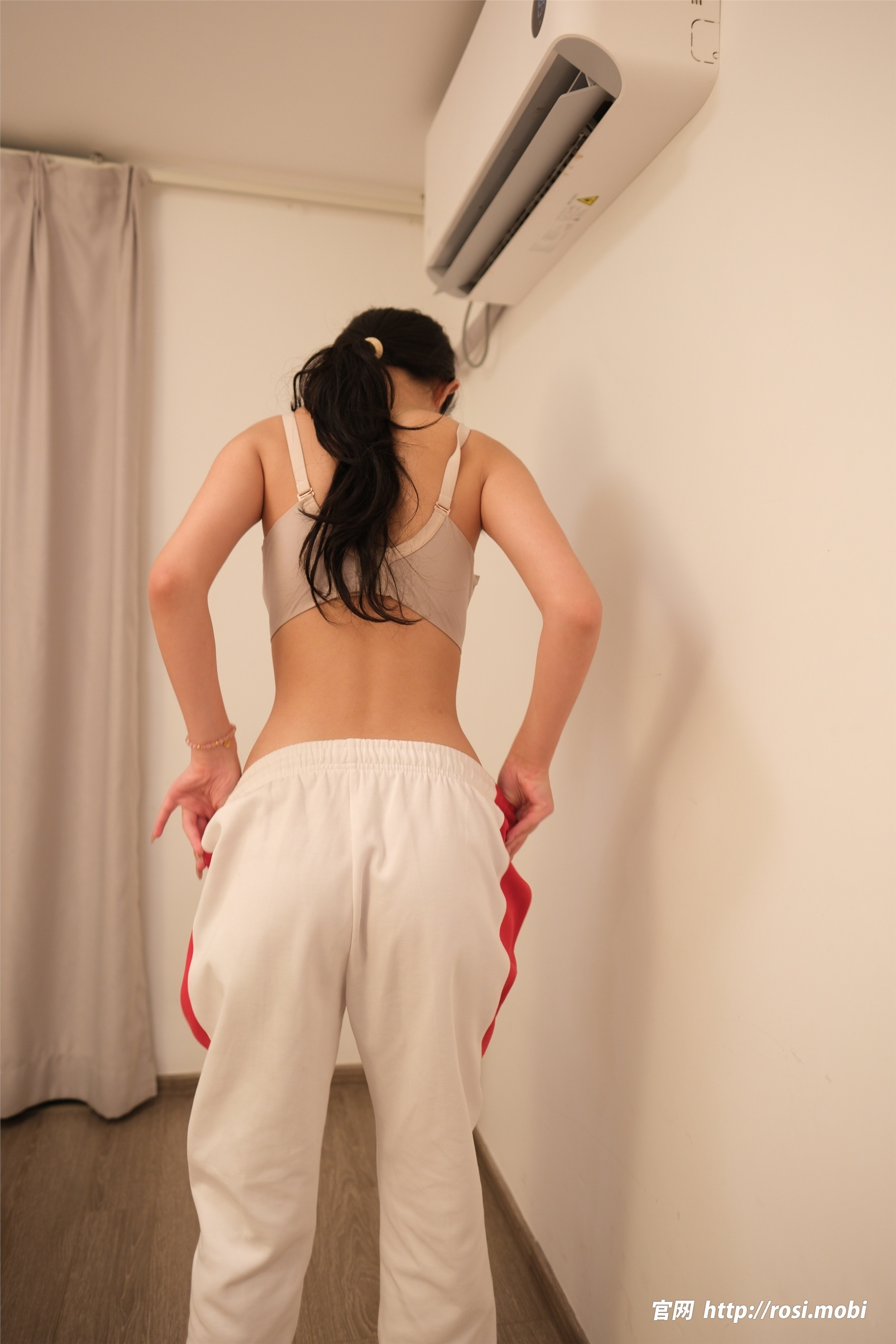 ROSI写真 2025.06.04 NO.4930